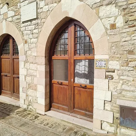 La Suite Di San Rufino - Myassisisuite Appartamenti - A 13 Minuti Da San Francesco - 2 Letti Matrimoniali-Centrale Exterior photo