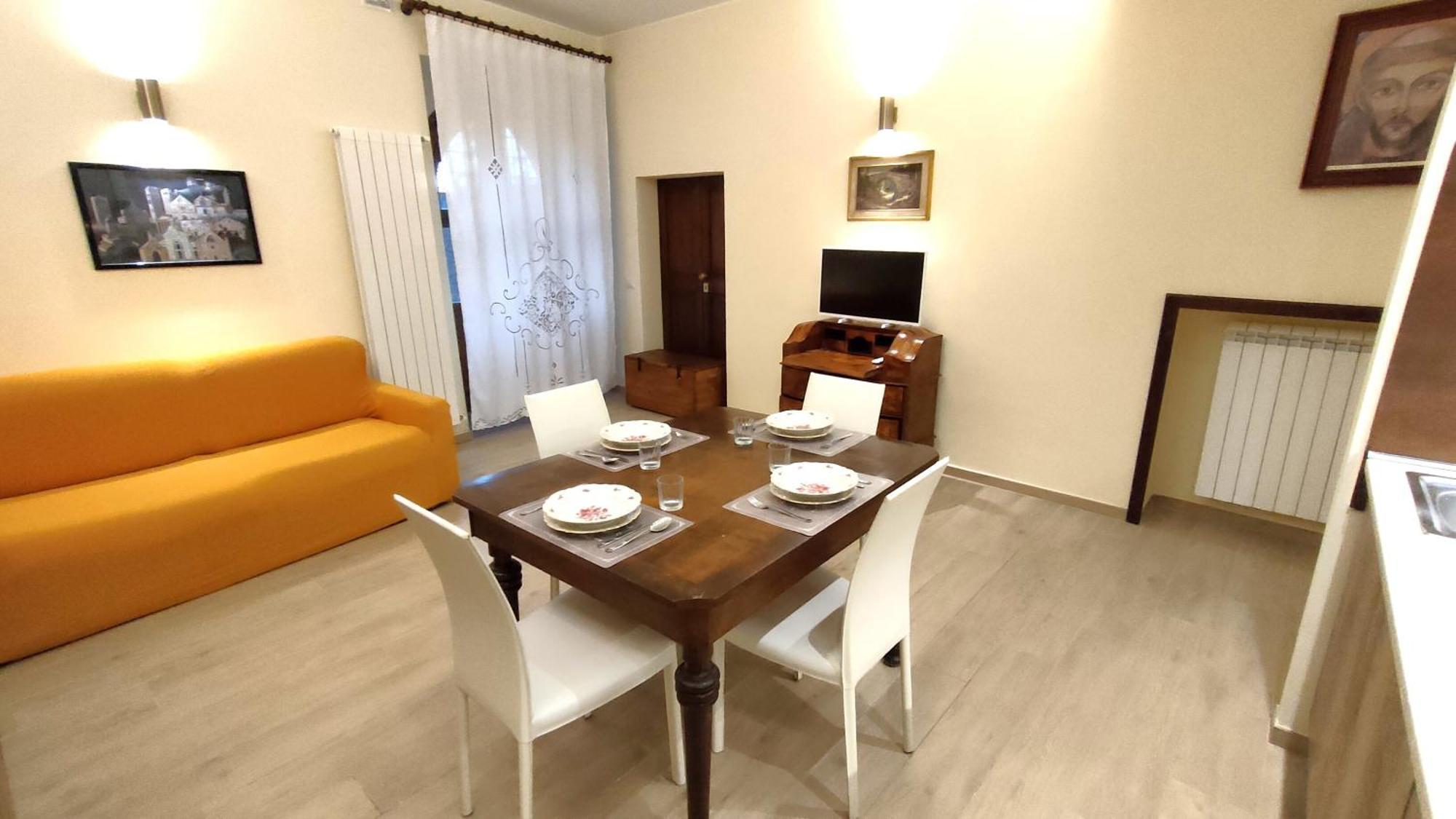 La Di San Rufino - Myassisisuite - A 13 Minuti Da San Francesco - 2 Letti Matrimoniali-centrale Apartment *